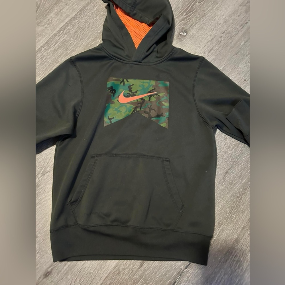 Boy’s Nike Pullover